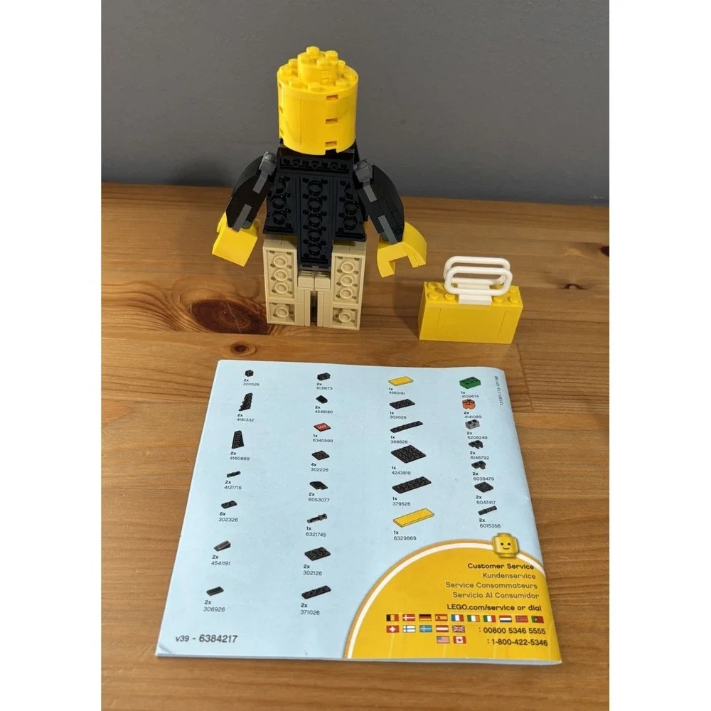 LEGO 6384214 LEGO Store Grand Opening Promo Exclusive Set 5th Avenue NYC